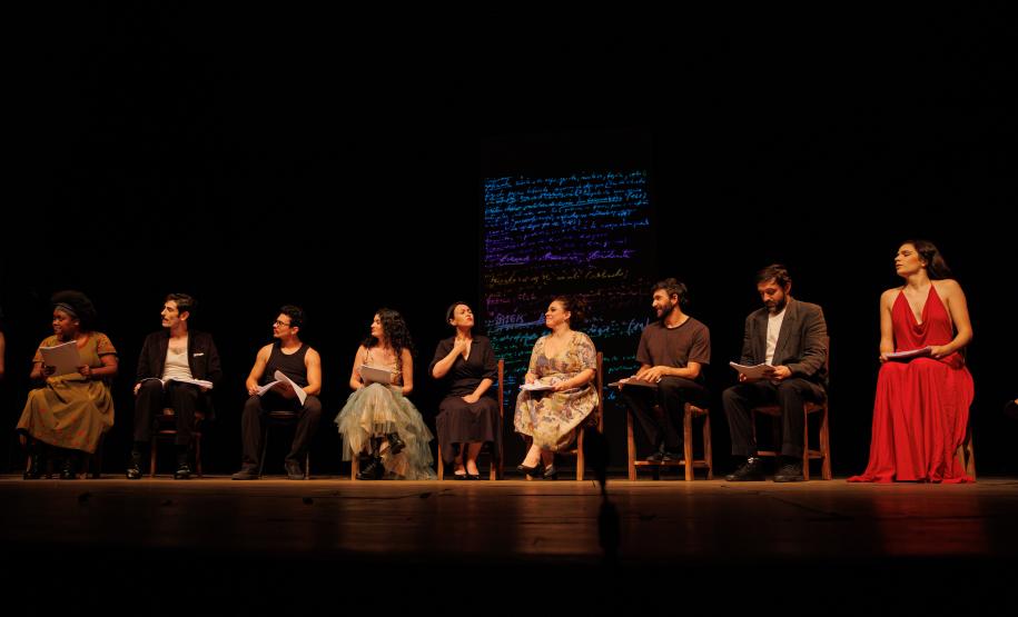 Espetáculo Daqui Ninguém Sai