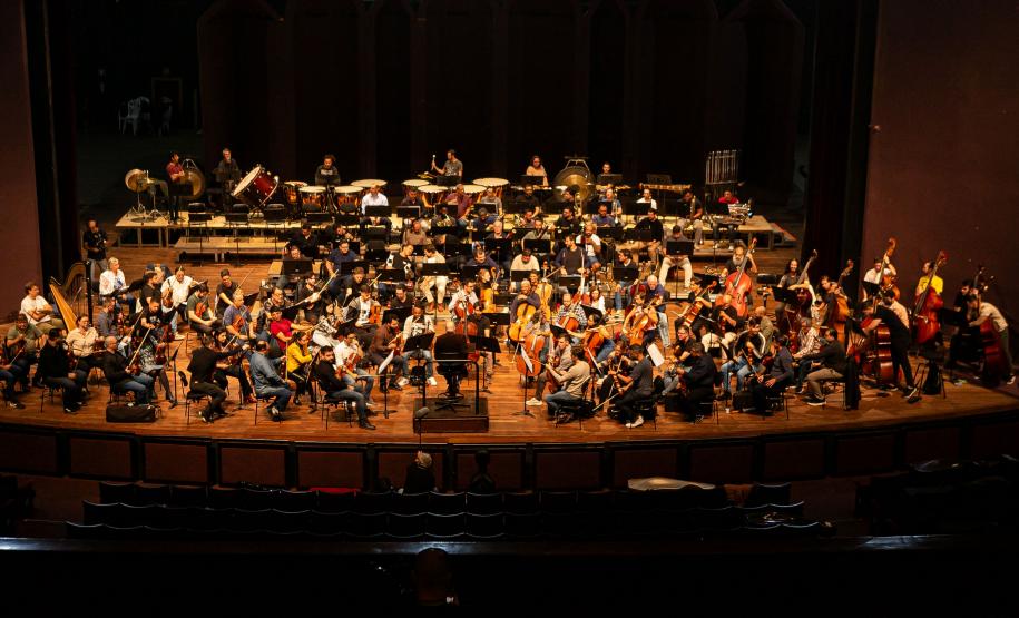 Projeto que leva Orquestra Sinfônica do Paraná para fora do Guaíra forma novas plateias