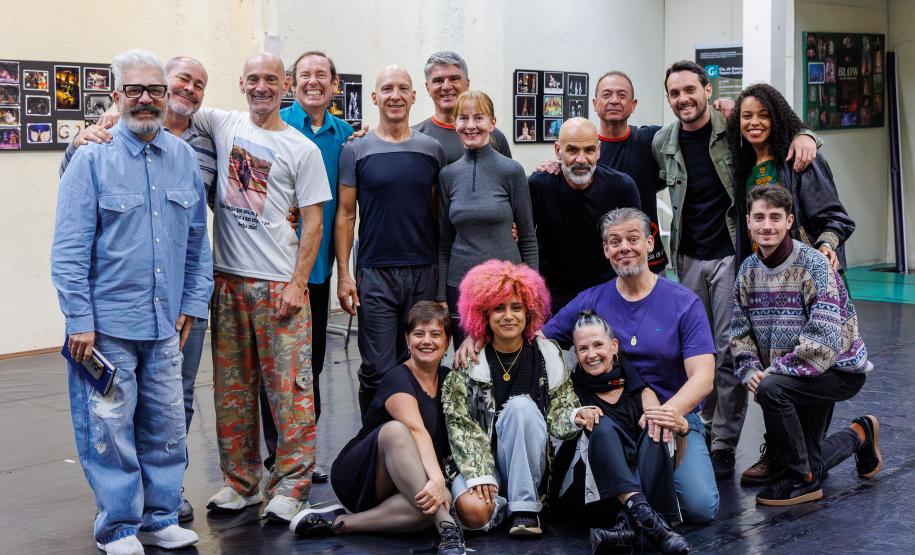 Equipe de “Gregor – uma odisseia patética”, nova peça do G2 que estreia nesta semana