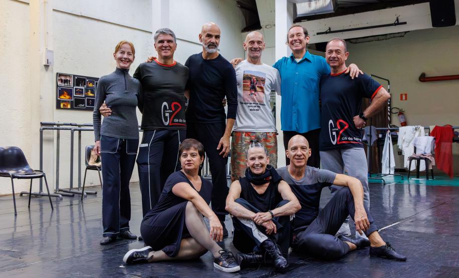 Elenco de “Gregor – uma odisseia patética”, nova peça do G2 que estreia nesta semana