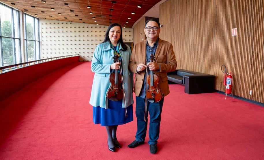 Fundada em 28 de maio de 1985, a Orquestra Sinfônica do Paraná comemora em 2025, quatro décadas de história, talento e emoção