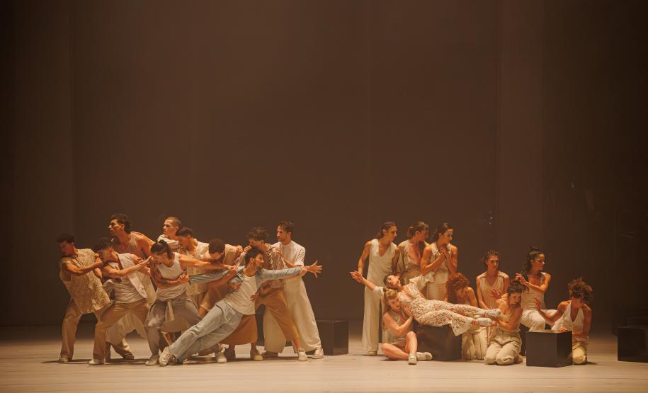 Orfeu e Eurídice marca temporada do BTG com emoção e casa cheia no Guairão