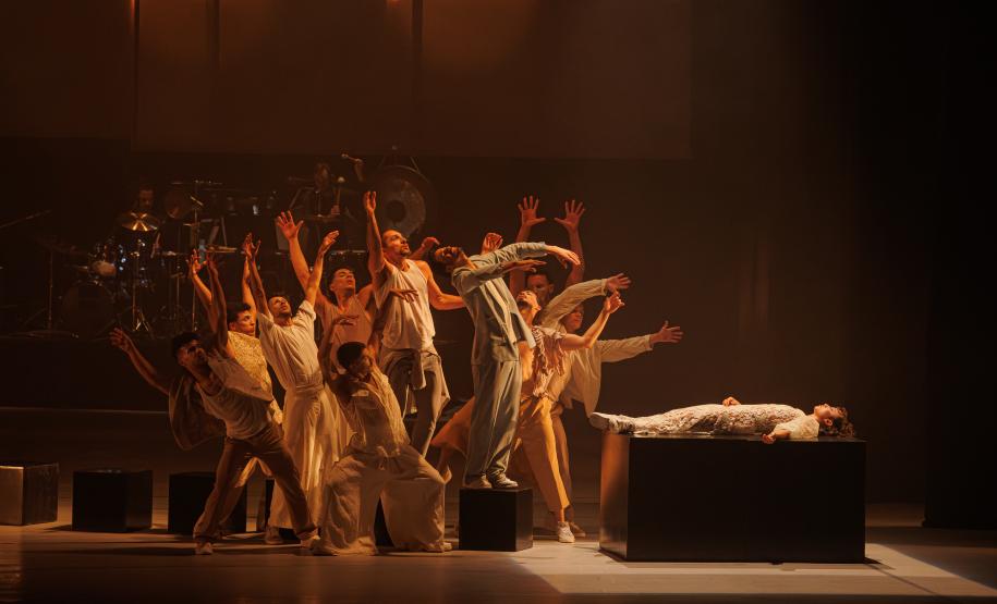 Orfeu e Eurídice marca temporada do BTG com emoção e casa cheia no Guairão