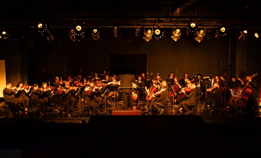 Projeto que leva Orquestra Sinfônica do Paraná para fora do Guaíra forma novas plateias