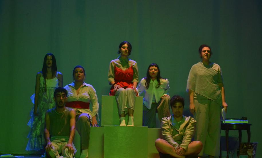 "Fragmentos Murakami" estreia no Teatro José Maria Santos com entrada gratuita