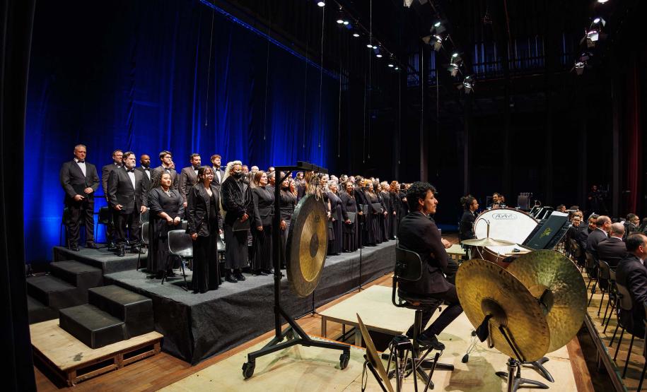 Concertos: mais de 6 mil pessoas celebram os 40 anos da Orquestra Sinfônica do Paraná