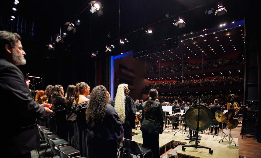 Concertos: mais de 6 mil pessoas celebram os 40 anos da Orquestra Sinfônica do Paraná