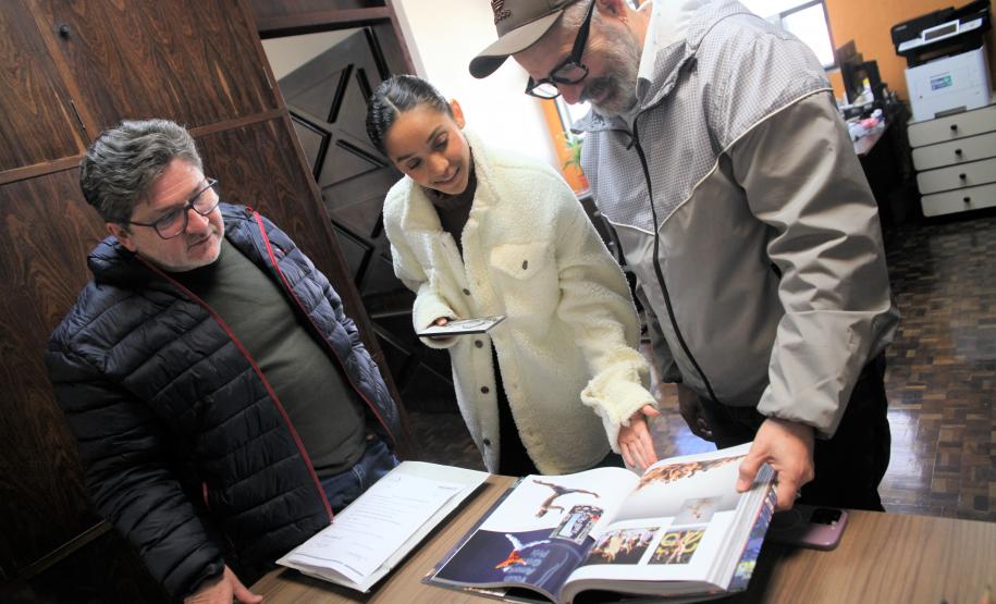 Ex-aluna do Guaíra, primeira bailarina do Philadelphia Ballet retorna para aula especial