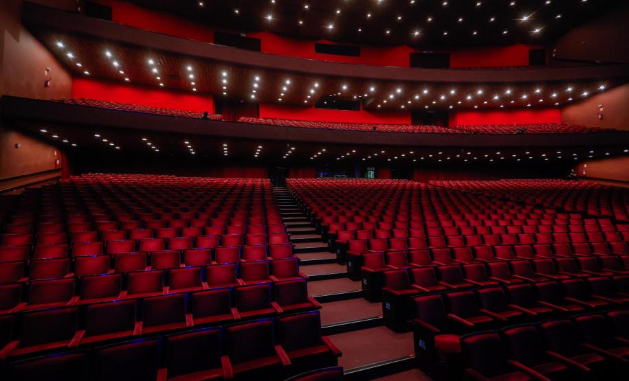 Teatro Guaíra abre datas para locação dos auditórios por escolas de dança do Paraná