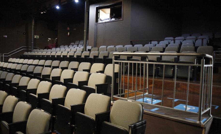 Teatro José Maria Santos celebra 27 anos de história com melhorias na infraestrutura e acessibilidade