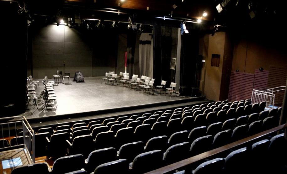 Teatro José Maria Santos celebra 27 anos de história com melhorias na infraestrutura e acessibilidade