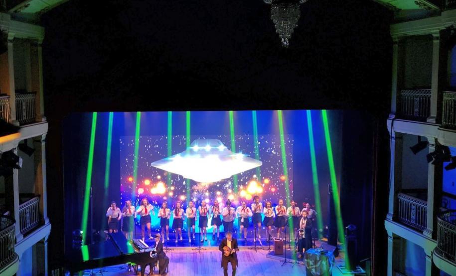 O universo cômico musical de Sbørnia Kontr’Atracka retorna ao Guaira