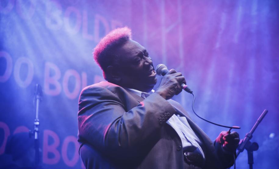 Centenário de B.B. King é Celebrado no Guairinha por Filha e Ex-Líder de Banda