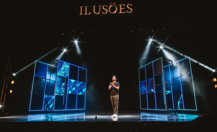 A terceira edição do espetáculo 'Ilusões' recebe grandes ilusionistas internacionais no Teatro Guaíra.