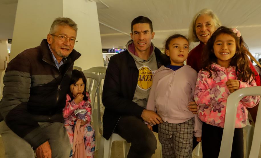 A Orquestra Sinfônica do Paraná retorna no vão-livre do Museu Oscar Niemeyer (MON) concerto gratuito da série "OSP no Museu Oscar Niemeyer – Mostly Mozart".