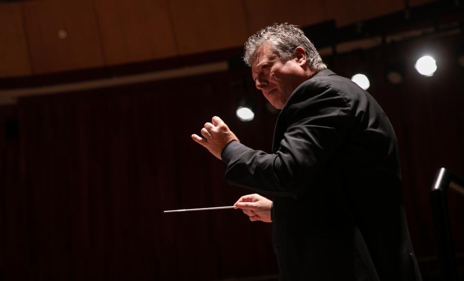 Estrelas internacionais: OSP recebe Carlos Vieu e Camila Provenzale em homenagem a Richard Strauss no Guairão