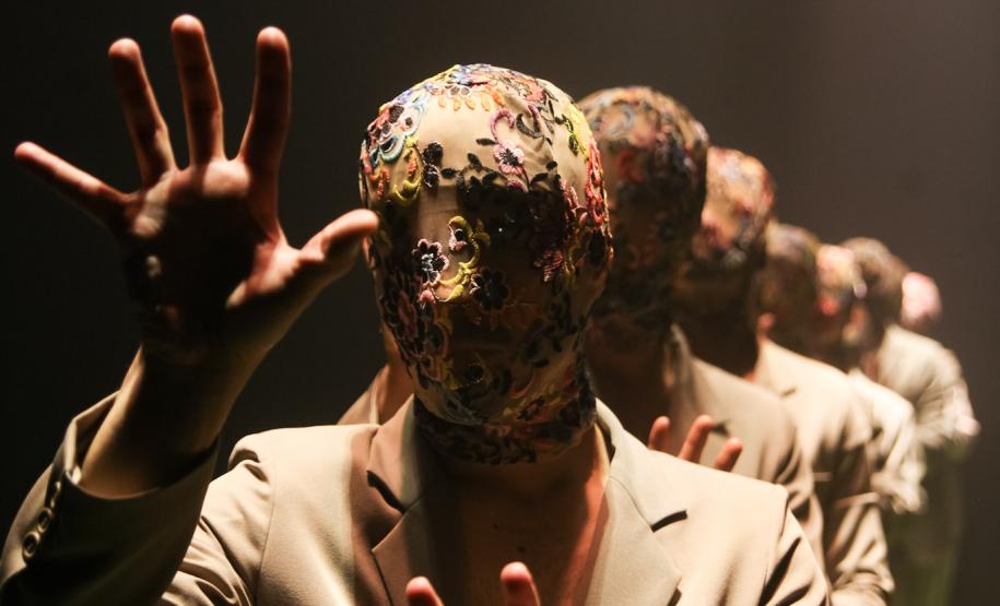 Balé Teatro Guaíra lança simultaneamente novo espetáculo em Curitiba e na Dinamarca