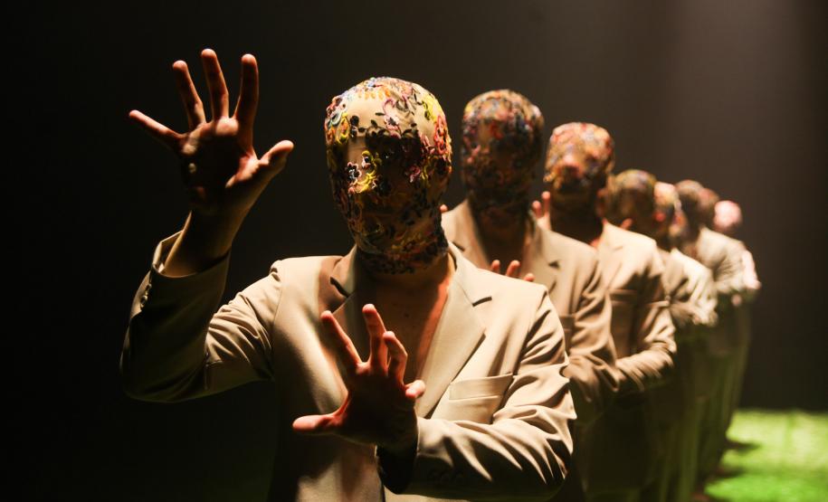 Balé Teatro Guaíra apresenta “Stol” e “V.I.C.A.” no Guairinha