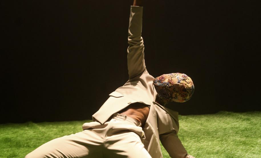 Balé Teatro Guaíra lança simultaneamente novo espetáculo em Curitiba e na Dinamarca