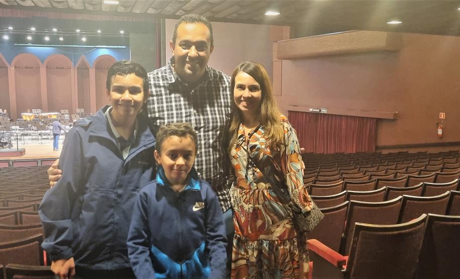 Mais de 1,3 mil pessoas assistem ao Concerto da Orquestra Sinfônica do Paraná com obras de Prokofiev