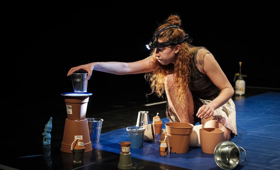 Abertura do 9° Espetacular - Mostra Internacional de Artes para Crianças acontece no Guairinha com o espetáculo BLOOM