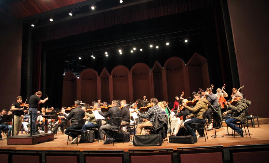 Centro Cultural Teatro Guaíra recebe especialista em acústica para consultoria