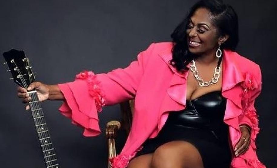 Centenário de B.B. King é Celebrado no Guairinha por Filha e Ex-Líder de Banda