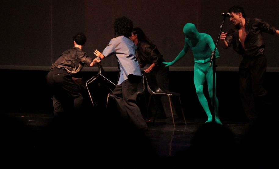 Balé Teatro Guaíra apresenta “Stol” e “V.I.C.A.” no Guairinha