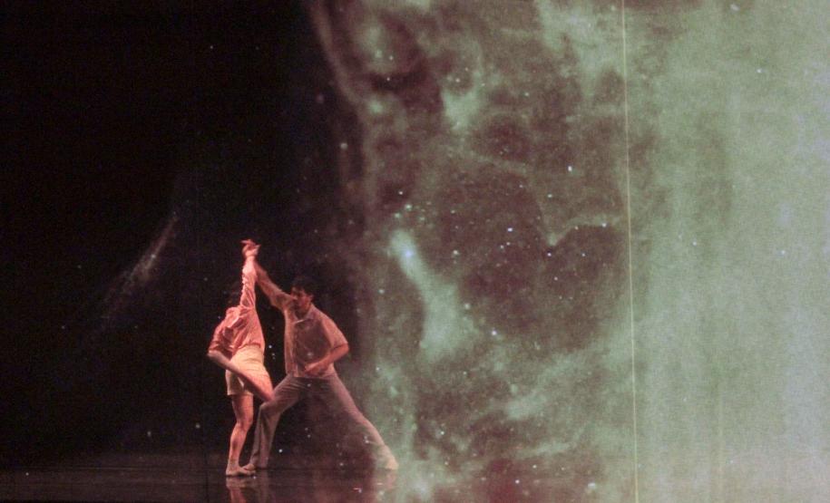 Balé Teatro Guaíra apresenta “Stol” e “V.I.C.A.” no Guairinha