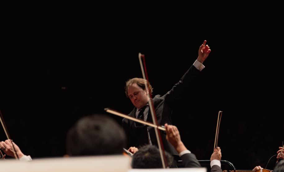 Mais de 1,3 mil pessoas assistem ao Concerto da Orquestra Sinfônica do Paraná com obras de Prokofiev