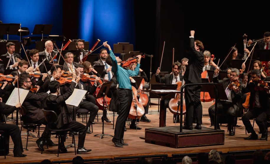Mais de 1,3 mil pessoas assistem ao Concerto da Orquestra Sinfônica do Paraná com obras de Prokofiev