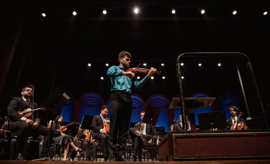 Mais de 1,3 mil pessoas assistem ao Concerto da Orquestra Sinfônica do Paraná com obras de Prokofiev