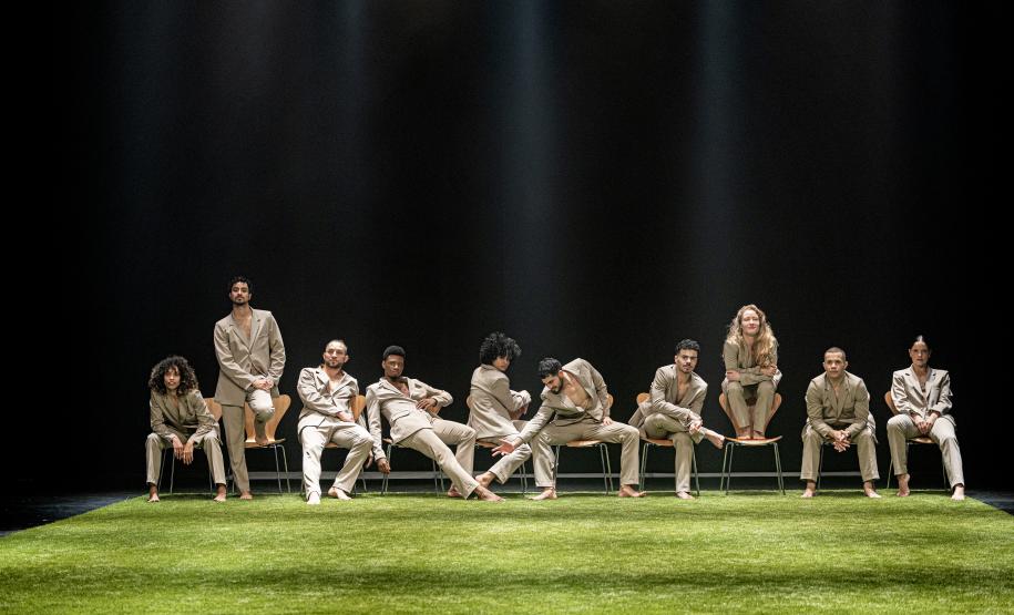 Balé Teatro Guaíra conquista crítica dinamarquesa em turnê internacional