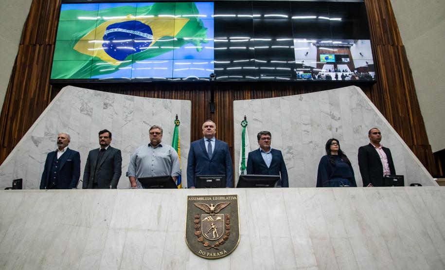 Assembleia Legislativa homenageia os 140 anos do Teatro Guaíra