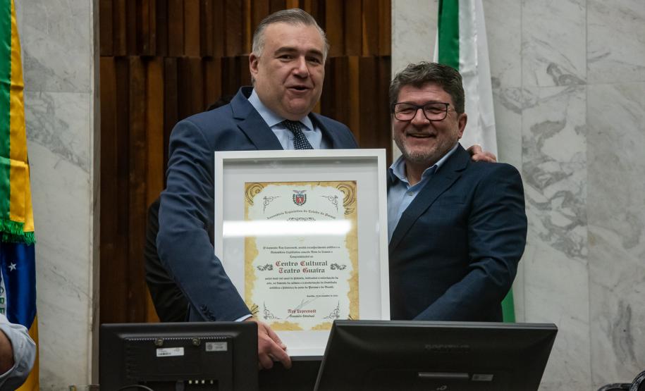 Assembleia Legislativa homenageia os 140 anos do Teatro Guaíra