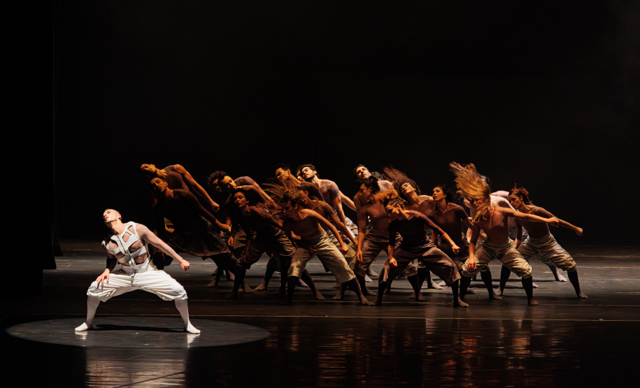 Balé Teatro Guaíra se apresenta em outubro em Londrina e Ibiporã.