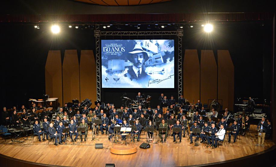 A Banda de Música do CINDACTA II apresenta: “Volta ao Mundo – Uma Viagem Musical pelos Continentes”