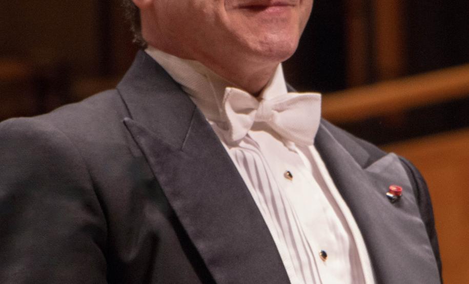 Roberto Tibiriçá, maestro titular da OSP