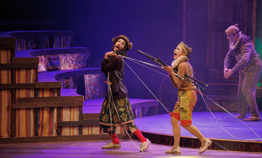 A G2 Cia de Dança Teatro Guaíra levará o espetáculo “GAG – Uma livre adaptação de Heinrich Von Kleist sobre o Teatro de Marionetes” ao Festival de Dança de Londrina, no dia 07 de outubro.