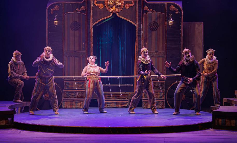 A G2 Cia de Dança Teatro Guaíra levará o espetáculo “GAG – Uma livre adaptação de Heinrich Von Kleist sobre o Teatro de Marionetes” ao Festival de Dança de Londrina, no dia 07 de outubro.