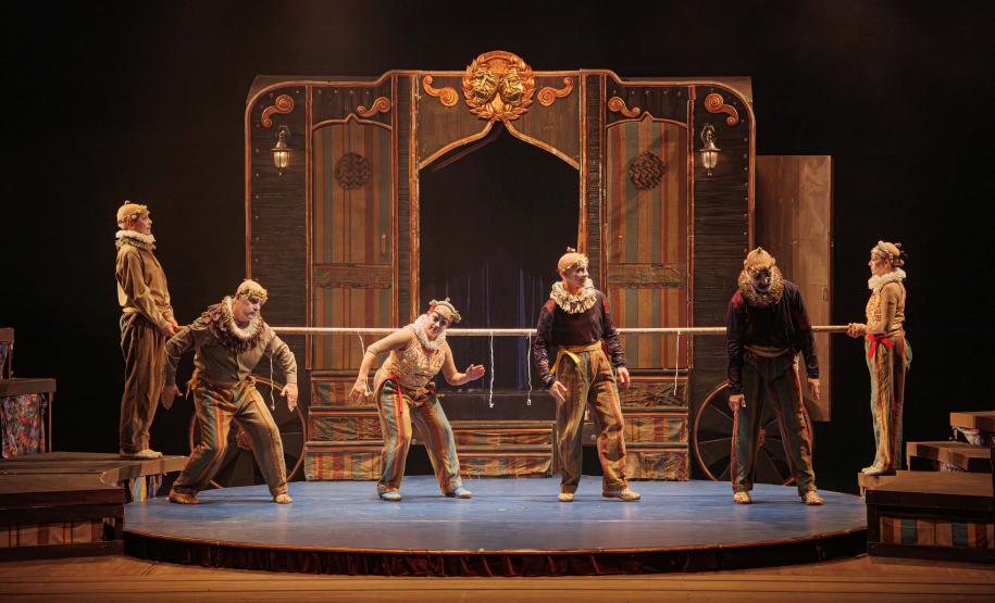 A G2 Cia de Dança Teatro Guaíra levará o espetáculo “GAG – Uma livre adaptação de Heinrich Von Kleist sobre o Teatro de Marionetes” ao Festival de Dança de Londrina, no dia 07 de outubro.