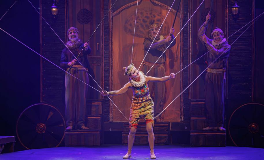 A G2 Cia de Dança Teatro Guaíra levará o espetáculo “GAG – Uma livre adaptação de Heinrich Von Kleist sobre o Teatro de Marionetes” ao Festival de Dança de Londrina, no dia 07 de outubro.