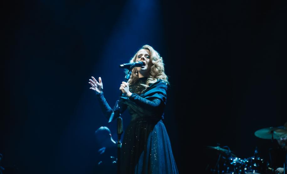 Stephanie Lii traz o ‘Hello Adele Tribute’ ao Teatro Guaíra em apresentação única