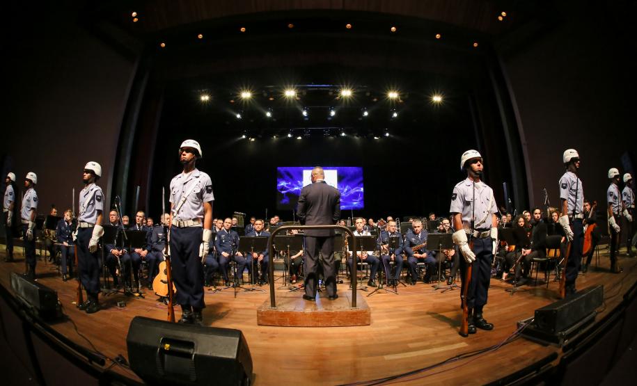 A Banda de Música do CINDACTA II apresenta: “Volta ao Mundo – Uma Viagem Musical pelos Continentes”