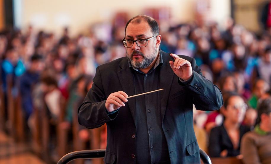 Orquestra Sinfônica do Paraná encanta público em primeira apresentação em Colombo