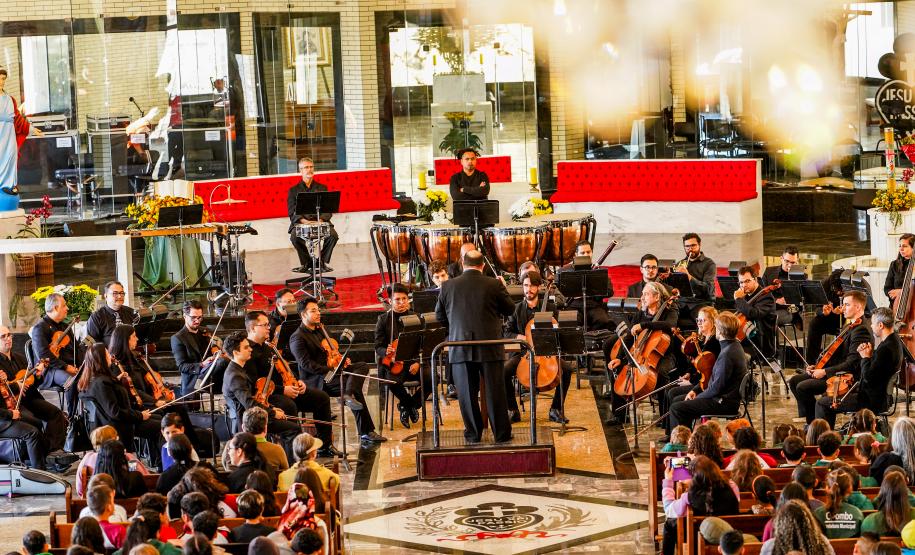 Orquestra Sinfônica do Paraná encanta público em primeira apresentação em Colombo