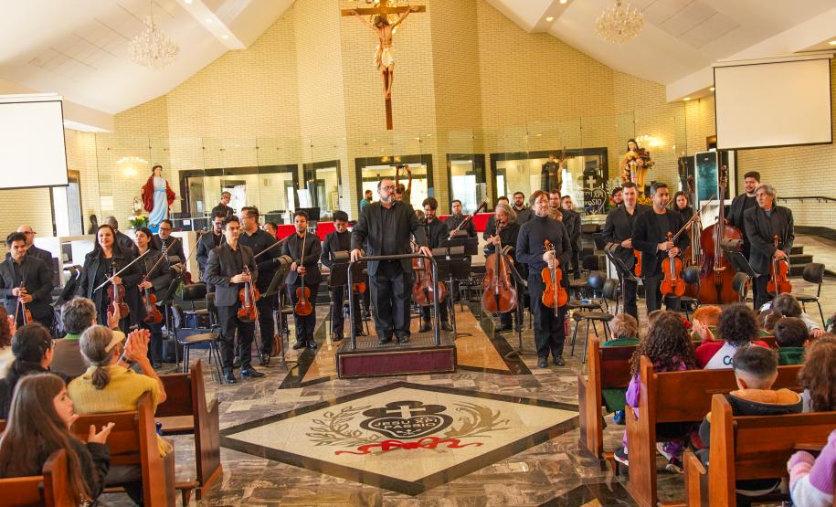 Orquestra Sinfônica do Paraná encanta público em primeira apresentação em Colombo