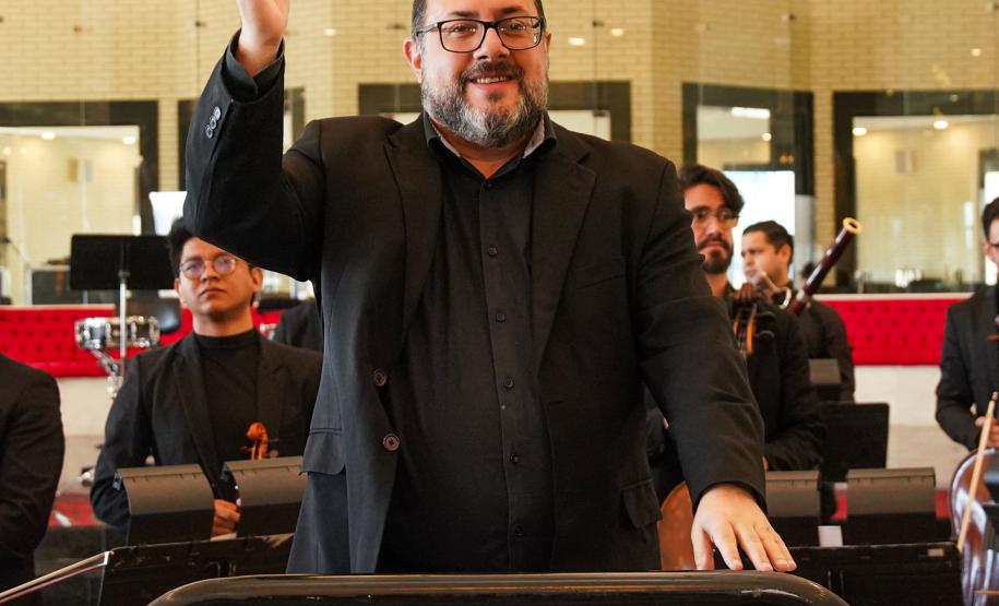Orquestra Sinfônica do Paraná encanta público em primeira apresentação em Colombo