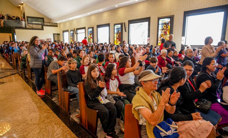 Orquestra Sinfônica do Paraná encanta público em primeira apresentação em Colombo