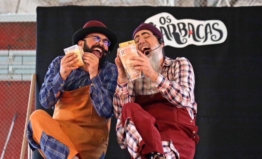 "Os Lenhados" espetáculo para crianças aborda temas como ganância, natureza e esperança